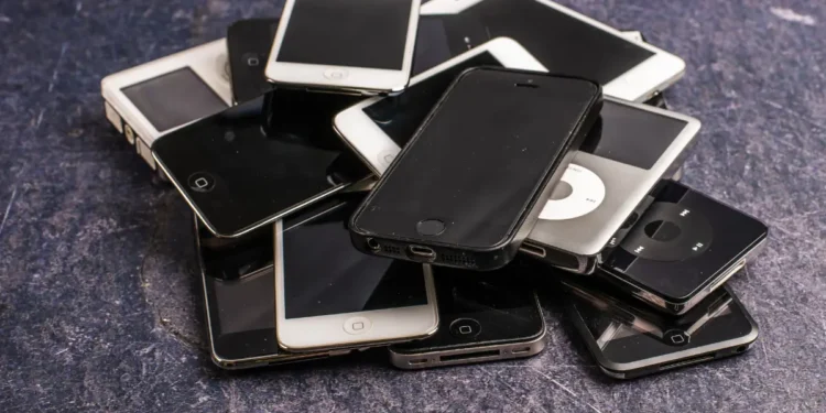 Google old smartphones mini data centers project
